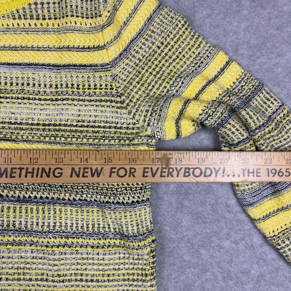 Leo & Nicole Sweater Womens M Knit Textured Long Sleeve Yellow Gray Striped - Picture 5 of 7